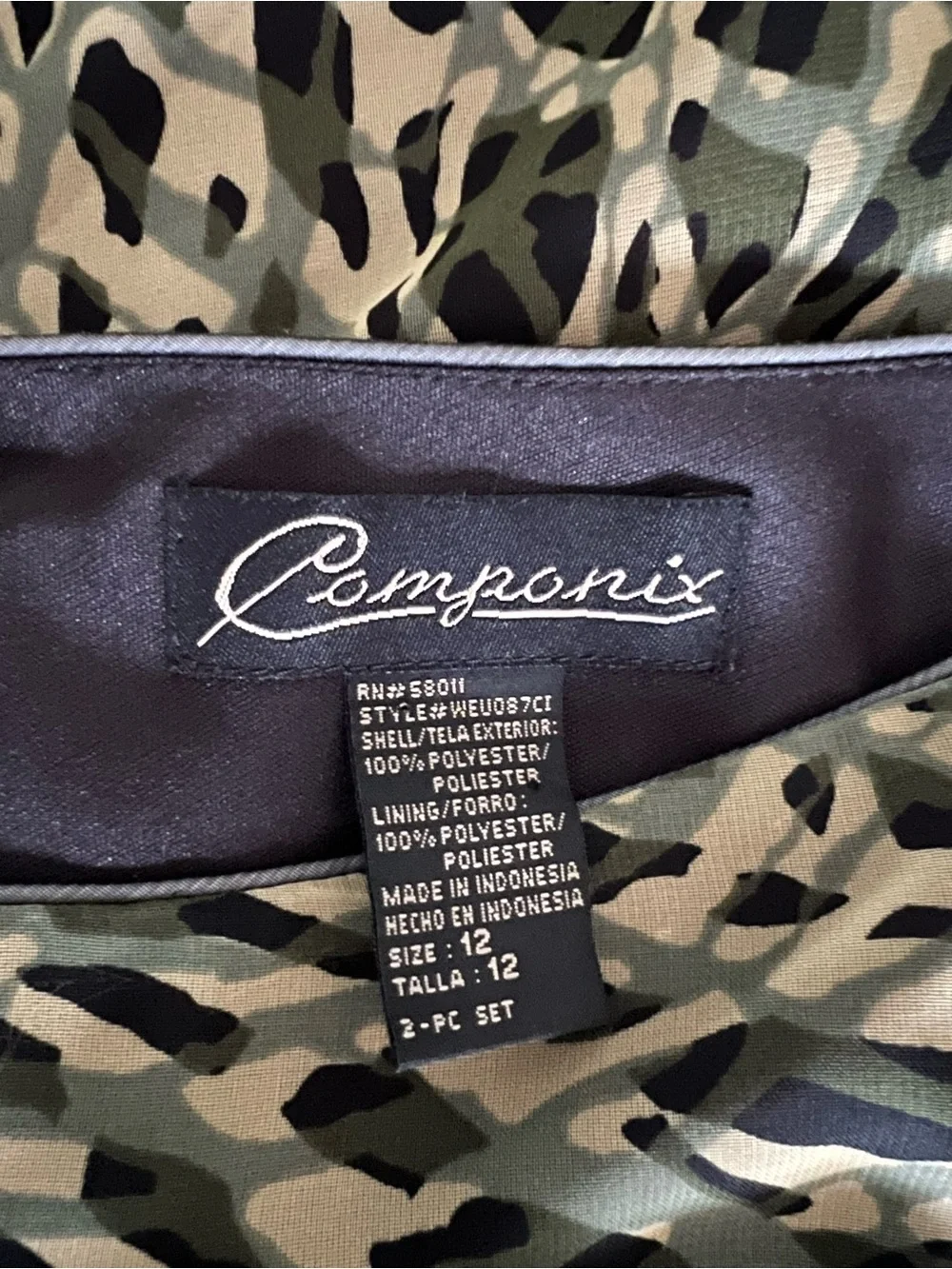 Componix Women’s Size 12 V-Neck Sleeveless Green Camo Print Lined Sheath Dress